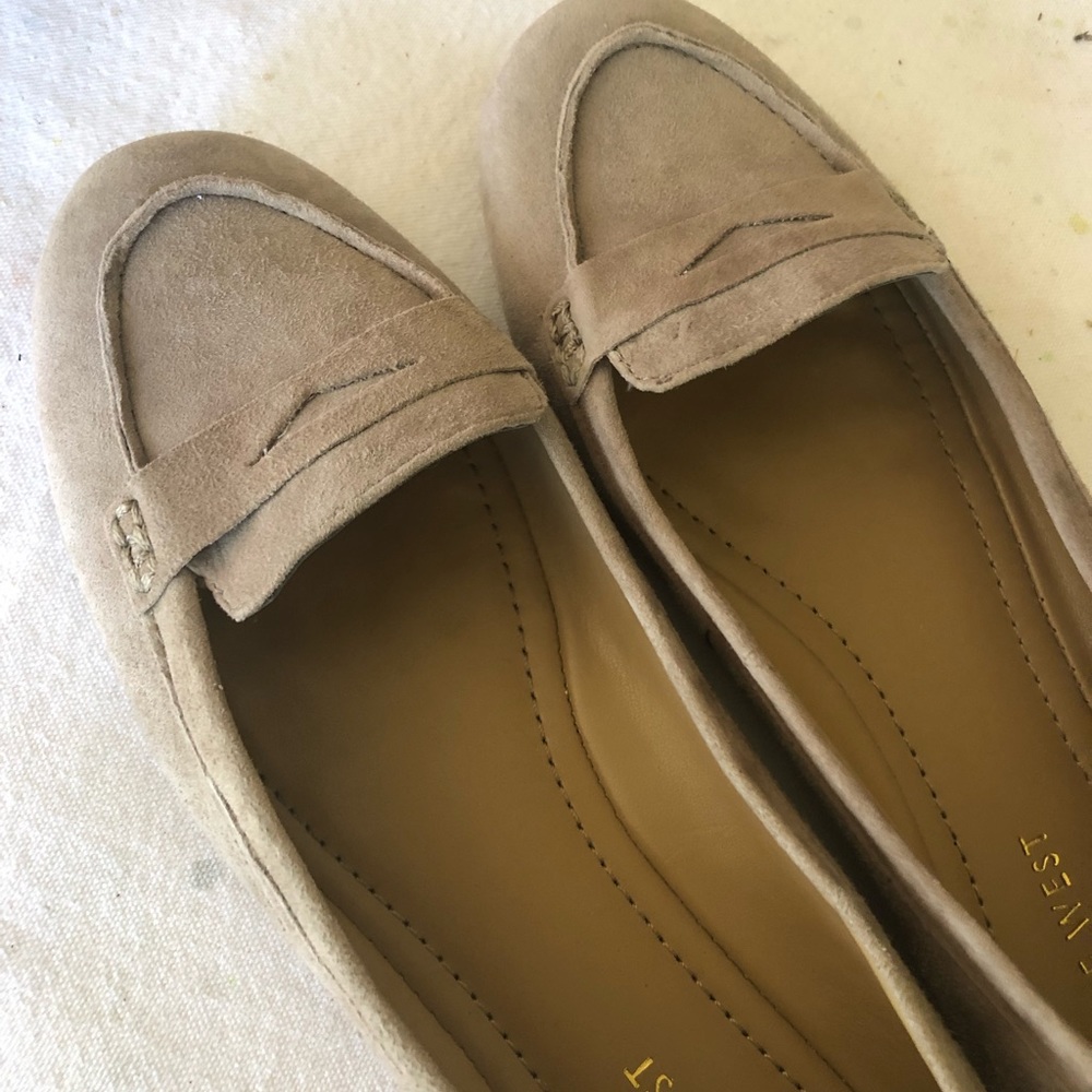 Nine West Tan Suede loafers 8.5 M